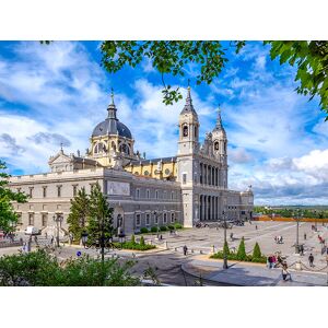 SBX City trip à Madrid: 5 jours en hôtel avec visites des lieux incontournables en basse saison - Publicité SBX City trip à Madrid: 5 jours en hôtel avec visites des lieux incontournables en basse saison - Publicité