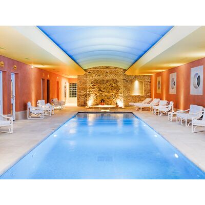SBX Séjour de luxe avec dîner gastronomique et spa en auberge 5* près d'Avignon - Publicité SBX Séjour de luxe avec dîner gastronomique et spa en auberge 5* près d'Avignon - Publicité