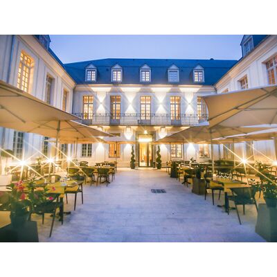 SBX Séjour de 3 jours à Bagnères-de-Luchon avec champagne en hôtel 4* - Publicité SBX Séjour de 3 jours à Bagnères-de-Luchon avec champagne en hôtel 4* - Publicité