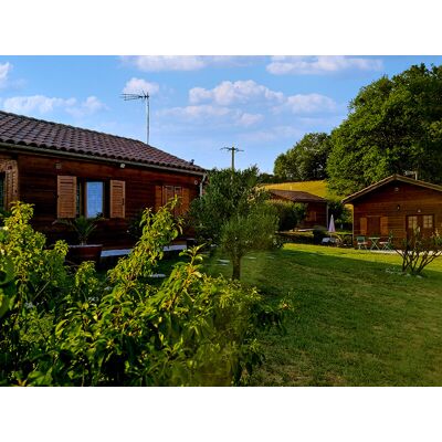 SBX 4 jours dans un chalet avec cocktail près de Montauban - Publicité SBX 4 jours dans un chalet avec cocktail près de Montauban - Publicité