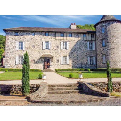 SBX 2 jours en suite en famille dans un château en Auvergne - Publicité SBX 2 jours en suite en famille dans un château en Auvergne - Publicité
