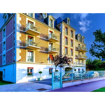 SBX 2 jours élégants en hôtel 4* à Deauville avec modelage et accès illimité à l'espace bien-être - Publicité SBX 2 jours élégants en hôtel 4* à Deauville avec modelage et accès illimité à l'espace bien-être - Publicité