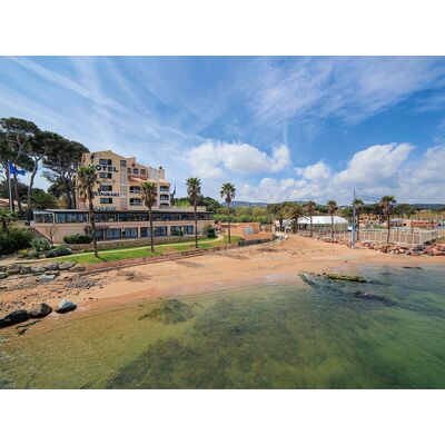 SBX Escale sur la Côte d'Azur: 3 jours en hôtel avec dîner près de Fréjus - Publicité SBX Escale sur la Côte d'Azur: 3 jours en hôtel avec dîner près de Fréjus - Publicité