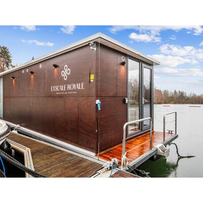 SBX Escapade insolite de 2 jours en maison flottante avec terrasse tout près de Paris - Publicité SBX Escapade insolite de 2 jours en maison flottante avec terrasse tout près de Paris - Publicité