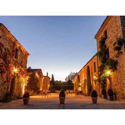 SBX 2 jours avec dîner et coffret de vin en hôtel 4* près de Sarlat - Publicité SBX 2 jours avec dîner et coffret de vin en hôtel 4* près de Sarlat - Publicité