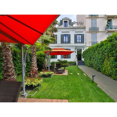 SBX 3 jours en suite dans un hôtel 3* à Cannes - Publicité SBX 3 jours en suite dans un hôtel 3* à Cannes - Publicité