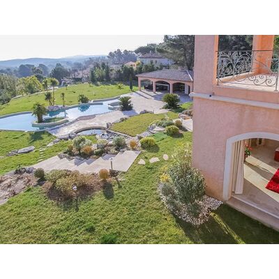 SBX 2 jours en suite dans une villa avec vin et accès à l'espace détente sur la Côte d'Azur - Publicité SBX 2 jours en suite dans une villa avec vin et accès à l'espace détente sur la Côte d'Azur - Publicité