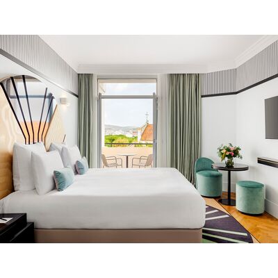 SBX 2 jours en hôtel 4* à Antibes en chambre supérieure avec balcon et vue sur la mer - Publicité SBX 2 jours en hôtel 4* à Antibes en chambre supérieure avec balcon et vue sur la mer - Publicité