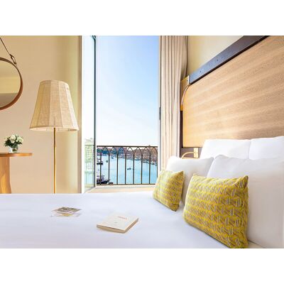 SBX 2 jours ensoleillés avec vue sur le port en hôtel 4* au caur de Marseille - Publicité SBX 2 jours ensoleillés avec vue sur le port en hôtel 4* au caur de Marseille - Publicité