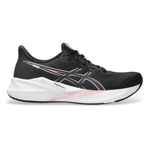 Asics pour femme. 1012B775 Chaussures Versablast 4 noires (37), Plat, 1 à 3 cm, Lacets, Casuel, Sport, Running, Multisport - Publicité Asics pour femme. 1012B775 Chaussures Versablast 4 noires (37), Plat, 1 à 3 cm, Lacets, Casuel, Sport, Running, Multisport - Publicité