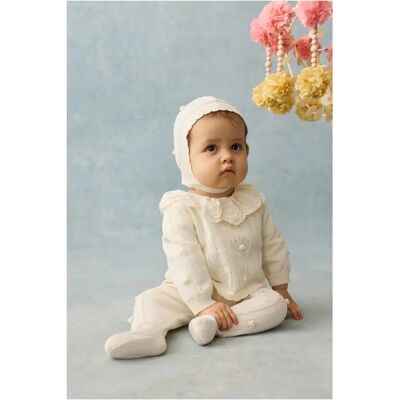 Louise Misha Ensemble Cardigan Pantalon et Béguin Bliss Crème 3 mois - Publicité Louise Misha Ensemble Cardigan Pantalon et Béguin Bliss Crème 3 mois - Publicité