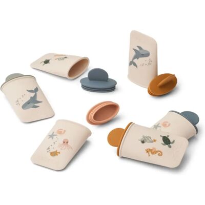 Liewood Moules à glace en silicone Malik - Set de 6 Sea creature/Sandy taille unique - Publicité Liewood Moules à glace en silicone Malik - Set de 6 Sea creature/Sandy taille unique - Publicité