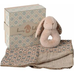 Maileg Coffret naissance - Hochet Lapin et lange Rose poudré taille unique - Publicité Maileg Coffret naissance - Hochet Lapin et lange Rose poudré taille unique - Publicité