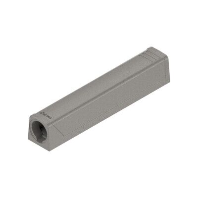 Blum TIP-ON Plaque d'adaptation pour portes, version longue, avec vis, nickelée (07249097) - Publicité Blum TIP-ON Plaque d'adaptation pour portes, version longue, avec vis, nickelée (07249097) - Publicité