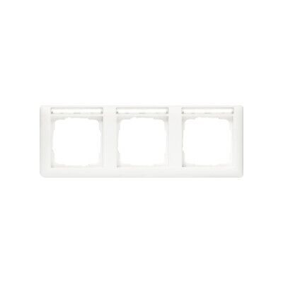 Cadre électrique Gira 3-fach blanc avec champ de marquage horizontal - Publicité Cadre électrique Gira 3-fach blanc avec champ de marquage horizontal - Publicité