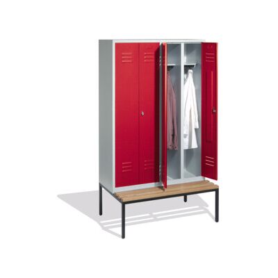 C+P Doppelspind Classic avec banc, 4 compartiments, H2090×I1190×P500/815 mm, façade rubis rouge, corps gris clair ; C + P Möbelsysteme (8052-40 S10025) - Publicité C+P Doppelspind Classic avec banc, 4 compartiments, H2090×I1190×P500/815 mm, façade rubis rouge, corps gris clair ; C + P Möbelsysteme (8052-40 S10025) - Publicité