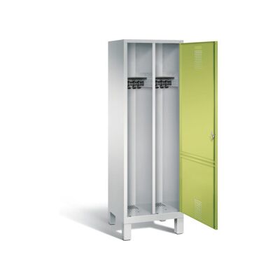 C+P Armoire à casiers Evolo noir et blanc, H1850 × I610 × P500 mm, façade vert viride, corps gris clair (48210-20) ; C + P Möbelsysteme (48210-20 S10061) - Publicité C+P Armoire à casiers Evolo noir et blanc, H1850 × I610 × P500 mm, façade vert viride, corps gris clair (48210-20) ; C + P Möbelsysteme (48210-20 S10061) - Publicité