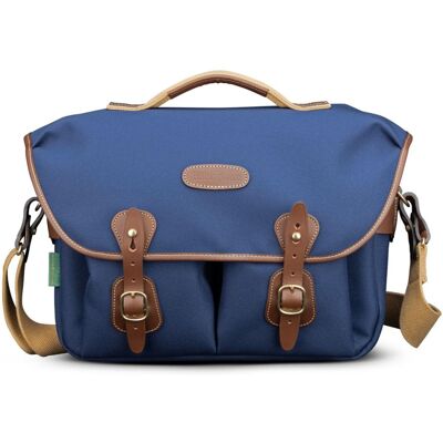 Godox Billingham HADLEY ONE bleu marine fibrenyte / chocolat - Publicité Godox Billingham HADLEY ONE bleu marine fibrenyte / chocolat - Publicité