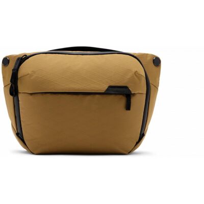 Peak Design Everyday Sling 6L v2 Coyote - Publicité Peak Design Everyday Sling 6L v2 Coyote - Publicité