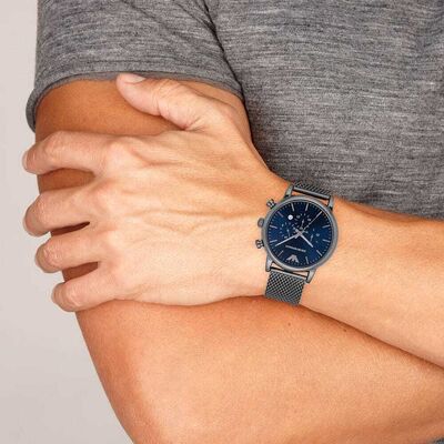 Montre Homme Emporio Armani En Acier Gris Etanche Homme - Publicité Montre Homme Emporio Armani En Acier Gris Etanche Homme - Publicité