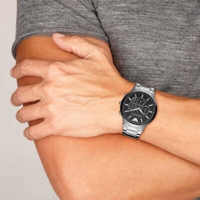 Montre Homme Emporio Armani En Acier Gris Etanche Homme - Publicité Montre Homme Emporio Armani En Acier Gris Etanche Homme - Publicité