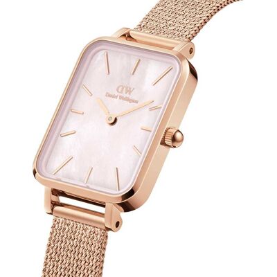 Montre Femme Daniel Wellington Quadro En Acier Rose Femme - Publicité Montre Femme Daniel Wellington Quadro En Acier Rose Femme - Publicité