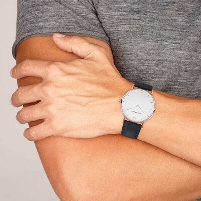 Montre Paul Hewitt En Cuir Bleu Etanche Homme - Publicité Montre Paul Hewitt En Cuir Bleu Etanche Homme - Publicité