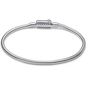 Bracelet Pandora Maille Serpent Avec Fermoir Magnétique Coulissant Pandora Moments Femme - Publicité Bracelet Pandora Maille Serpent Avec Fermoir Magnétique Coulissant Pandora Moments Femme - Publicité