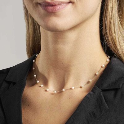 Collier Cleor En Or 375/1000 Jaune Et Perle Culture Blanche Femme - Publicité Collier Cleor En Or 375/1000 Jaune Et Perle Culture Blanche Femme - Publicité