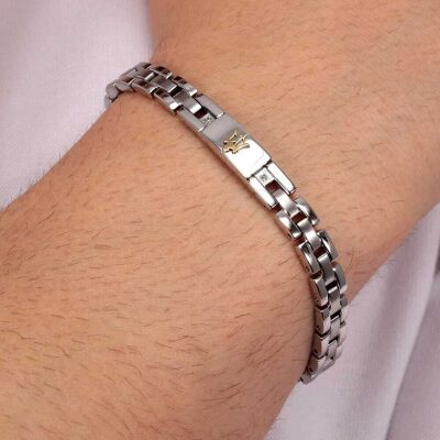 Bracelet Maserati En Acier Bicolore Et Diamant Homme - Publicité Bracelet Maserati En Acier Bicolore Et Diamant Homme - Publicité