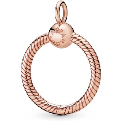 Petit Pendentif O Pandora Moments Femme - Publicité Petit Pendentif O Pandora Moments Femme - Publicité