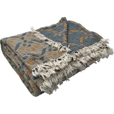 HomeMaison Plaid en gaze de coton lavée à motif végétal - Publicité HomeMaison Plaid en gaze de coton lavée à motif végétal - Publicité