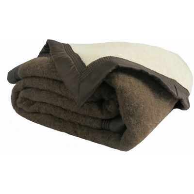 HomeMaison Couverture Pure Laine Vierge 600g/m2 bicolore - Publicité HomeMaison Couverture Pure Laine Vierge 600g/m2 bicolore - Publicité