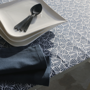 HomeMaison Nappe rectangulaire plastifiée 100% coton - Publicité HomeMaison Nappe rectangulaire plastifiée 100% coton - Publicité