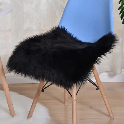 INF Coussin carré imitation peau de mouton - Assise en fausse fourrure moelleuse, bord renforcé, plusieurs couleurs, deux Le noir Petit - Publicité INF Coussin carré imitation peau de mouton - Assise en fausse fourrure moelleuse, bord renforcé, plusieurs couleurs, deux Le noir Petit - Publicité