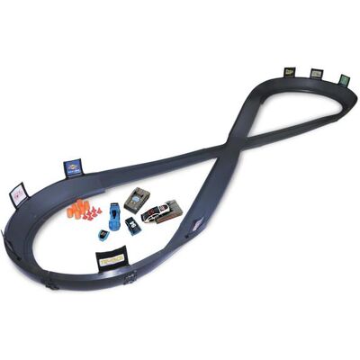 Silverlit Circuit Nascar Figure 8 - Publicité Silverlit Circuit Nascar Figure 8 - Publicité
