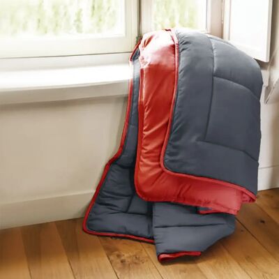 Linnea Linnaea couette chaude Cocoon bicolore - Publicité Linnea Linnaea couette chaude Cocoon bicolore - Publicité