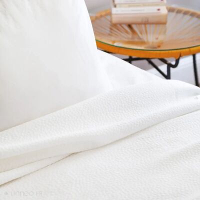 Linnea couvre-lit jacquard Camargue - Blanc - Publicité Linnea couvre-lit jacquard Camargue - Blanc - Publicité