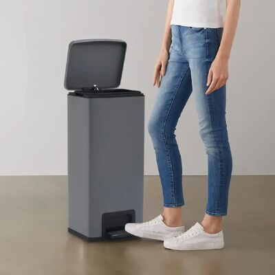 vidaXL Poubelle avec pédale anti-traces 30 L acier inoxydable gris - Poubelle - Publicité vidaXL Poubelle avec pédale anti-traces 30 L acier inoxydable gris - Poubelle - Publicité