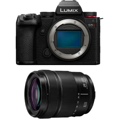 Panasonic Hybride Lumix S5 MARK II + Objectif 28-200 f/4.0-7.1 - Publicité Panasonic Hybride Lumix S5 MARK II + Objectif 28-200 f/4.0-7.1 - Publicité