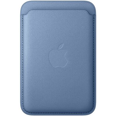 FineWoven Wallet with MagSafe Bleuet pour Apple iPhone - Publicité FineWoven Wallet with MagSafe Bleuet pour Apple iPhone - Publicité