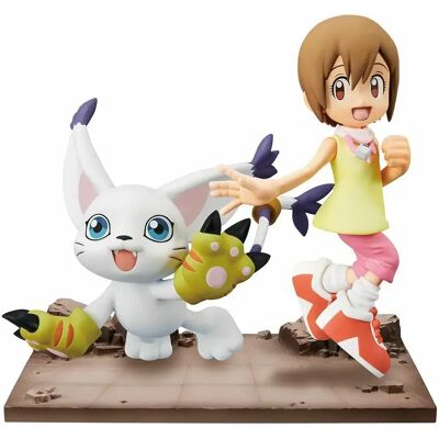 Bandai figurine Digimon Adventure Hikari & Tailmon - Publicité Bandai figurine Digimon Adventure Hikari & Tailmon - Publicité