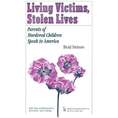 ***Livres*** Living Victims Stolen Lives - Publicité ***Livres*** Living Victims Stolen Lives - Publicité