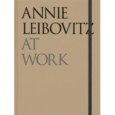 Annie Leibovitz at work - Publicité Annie Leibovitz at work - Publicité