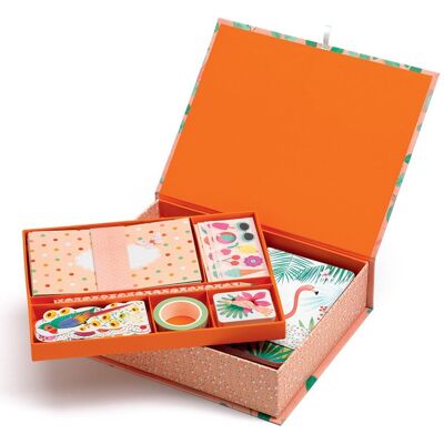 Coffret Ma papeterie Marie Lovely Paper - Djeco - Publicité Coffret Ma papeterie Marie Lovely Paper - Djeco - Publicité