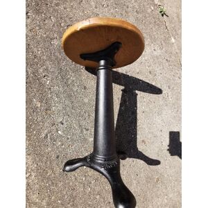 Tabouret ancien de machine à coudre Singer, trépied en fonte, assise circulaire