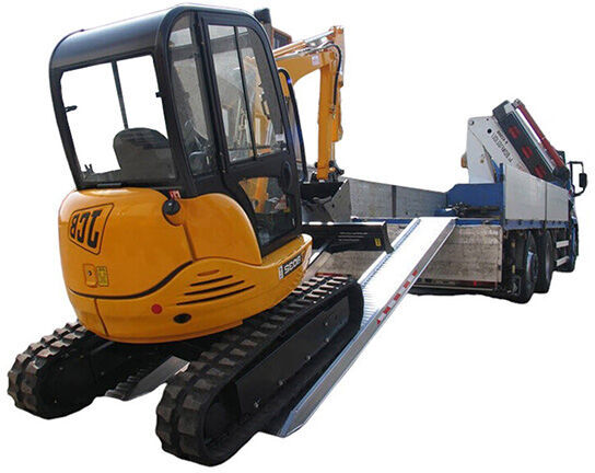 RAMPE DE CHARGEMENT - MATISERE F. Longueur de rampe 5.00m - Hauteur à franchir de 1500mm - Prix Unitaire RAMPE DE CHARGEMENT - MATISERE F. Longueur de rampe 5.00m - Hauteur à franchir de 1500mm - Prix Unitaire