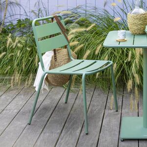 Hespéride Chaise de jardin empilable PHUKET Vert olive Acier traité époxy - Ancien prix : 59,99€ Hespéride