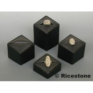 Ricestone 6a) Presentoirs pour bagues en Similicuir, Set de 4 pieces.