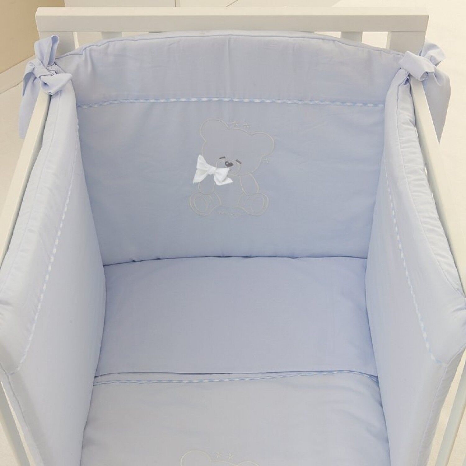 Nanan Coccolo 4pcs ensemble de couette lit amovible bleu clair Nanan Coccolo 4pcs ensemble de couette lit amovible bleu clair